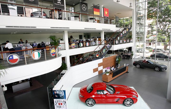 Thiết kế showroom ô tô đẹp mắt