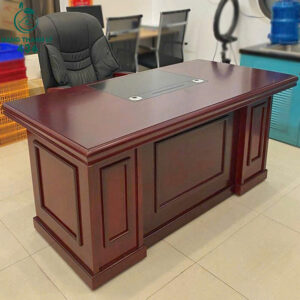 Bàn giám đốc tân cổ điển