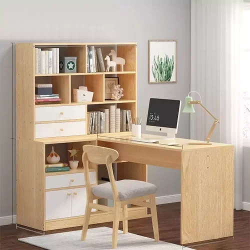 Có ngăn kéo hoặc kệ sách để đồ dùng học tập.