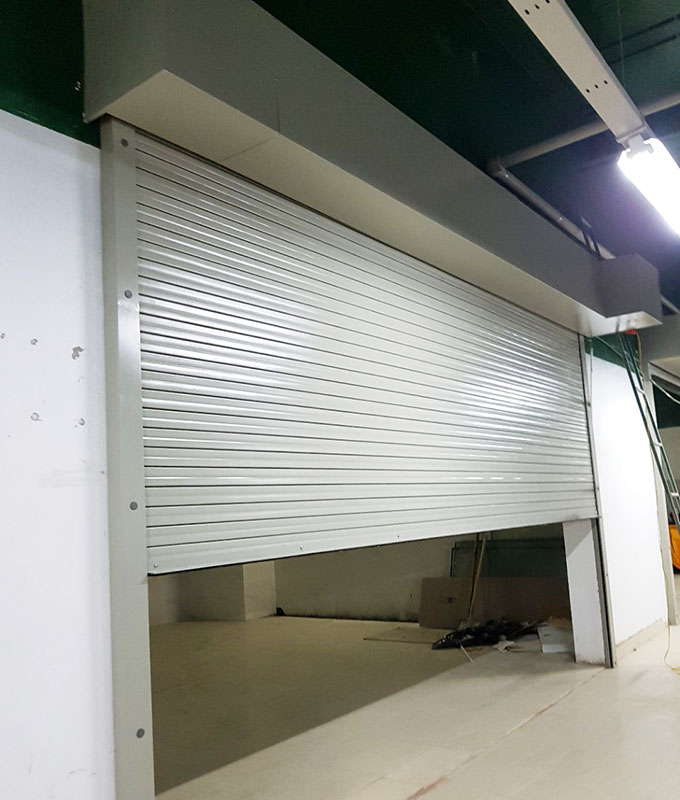 hệ thống tự động đóng khi có tín hiệu cháy từ trung tâm báo cháy